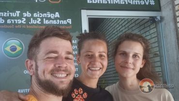 Local Guide Companion with English Support